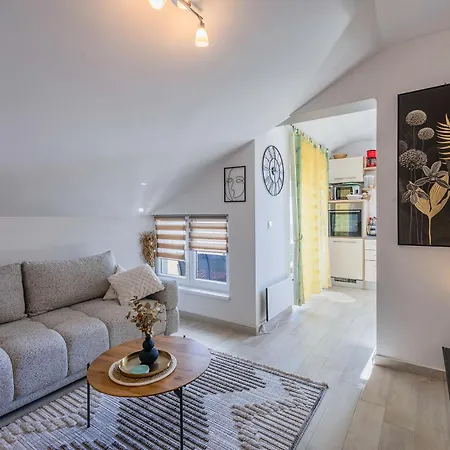 Apartmán Hera With Balcony And Free Parking