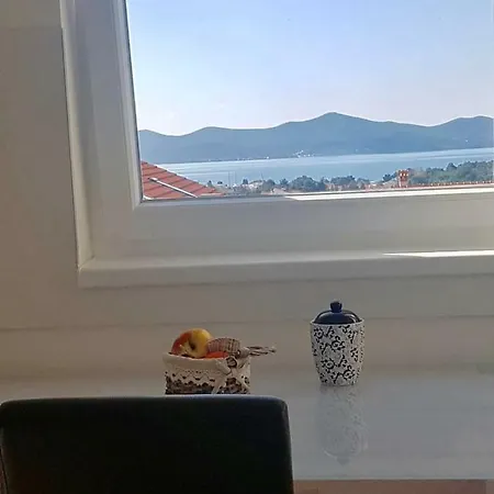 Appartement Hera With Balcony And Free Parking