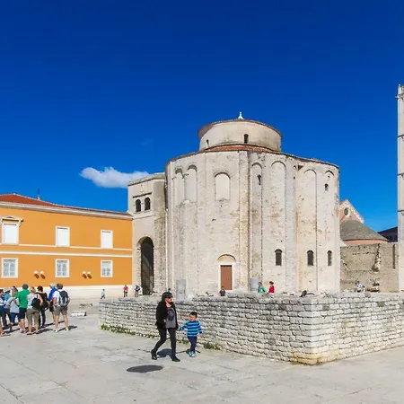 Hera With Balcony And Free Parking Zadar