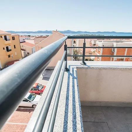 Hera With Balcony And Free Parking Appartement *