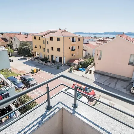 Hera With Balcony And Free Parking Appartement *