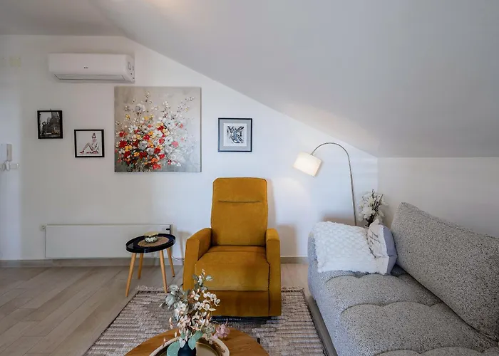 Appartement Hera With Balcony And Free Parking