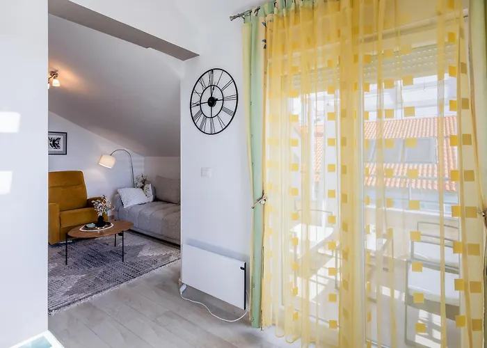 Hera With Balcony And Free Parking