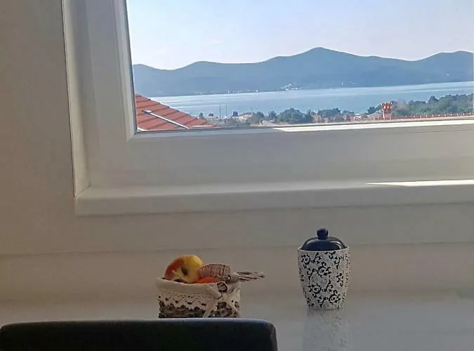 Appartement Hera With Balcony And Free Parking