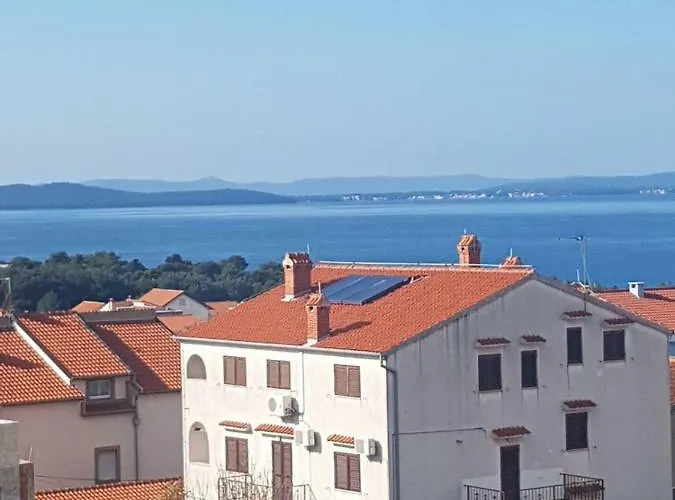Appartement Hera With Balcony And Free Parking *