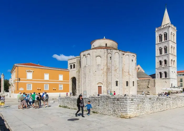 Hera With Balcony And Free Parking Zadar