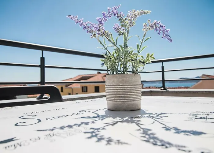Hera With Balcony And Free Parking Zadar