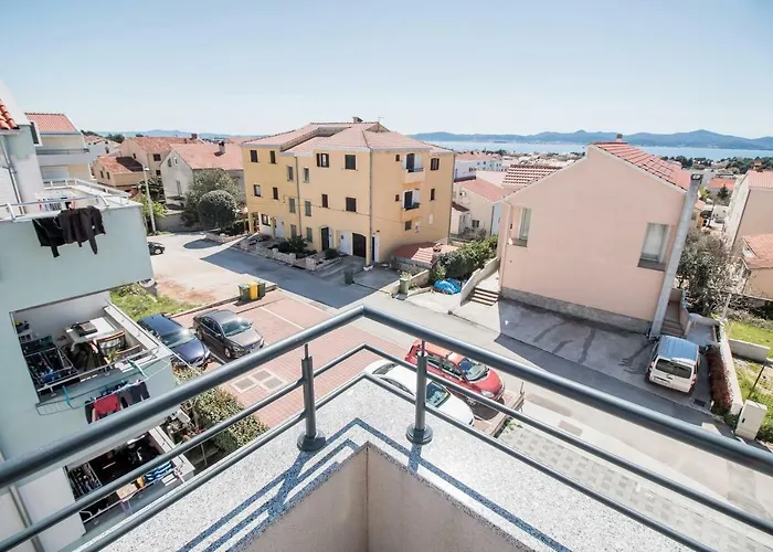 Hera With Balcony And Free Parking Appartement *